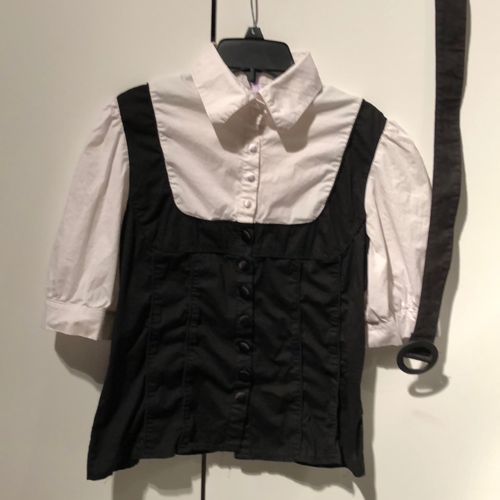 Black & white Short sleeve button up top